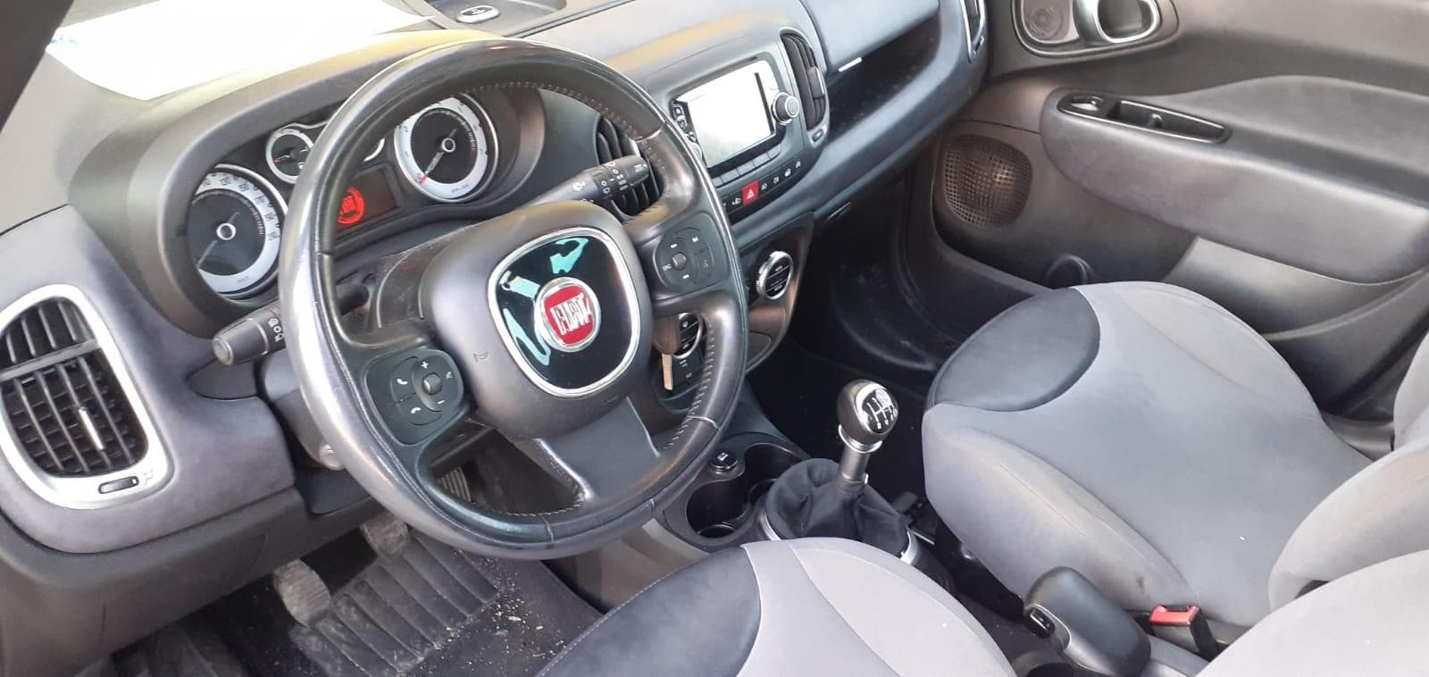 Fiat 500L · Ano 2013 — image 16