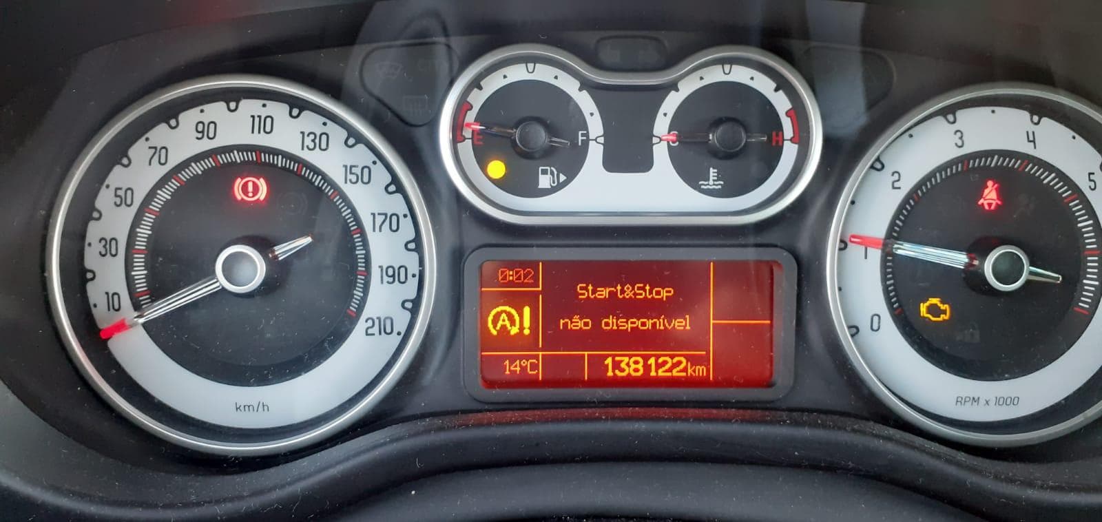 Fiat 500L · Ano 2013 — image 20