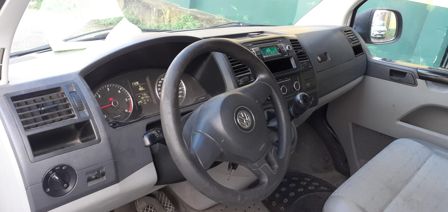 Volkswagen Transporter 2.0TDI · Ano 2012 — imagen 13