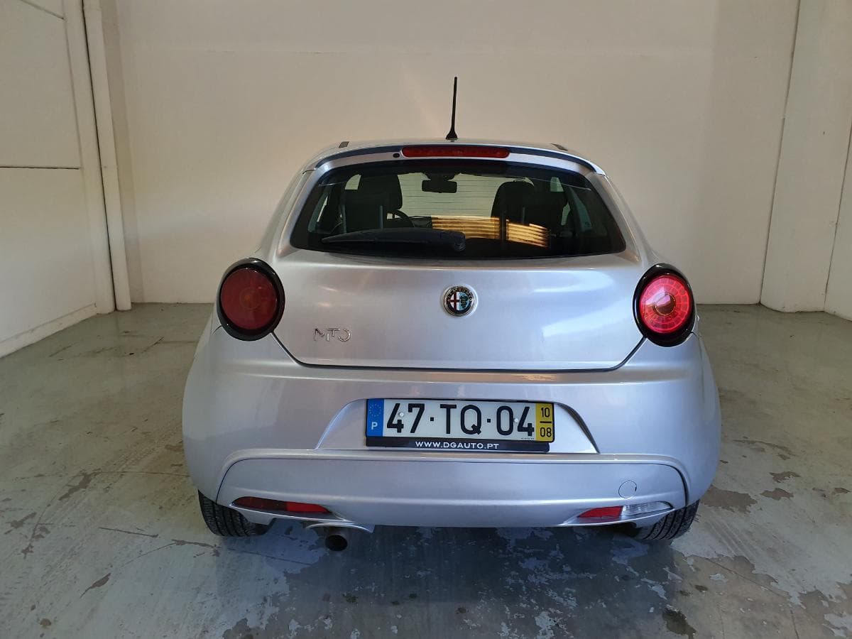 Alfa-Romeo Mito 1.3Multijet · Ano 2010 — image 5
