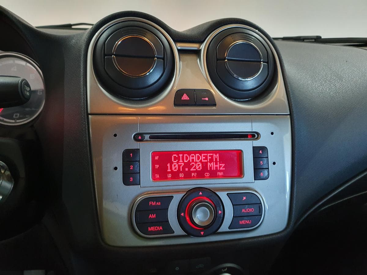 Alfa-Romeo Mito 1.3Multijet · Ano 2010 — image 31