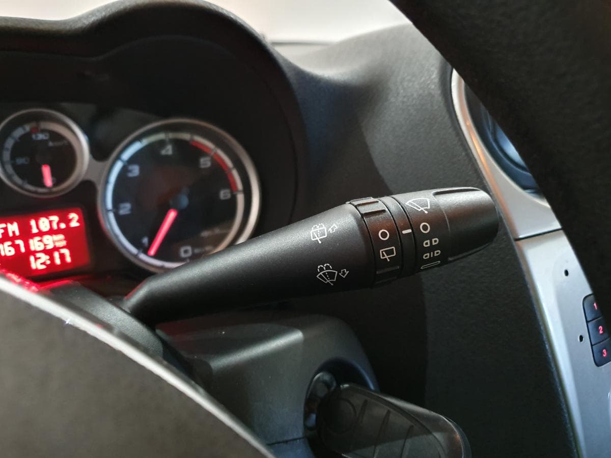 Alfa-Romeo Mito 1.3Multijet · Ano 2010 — image 36
