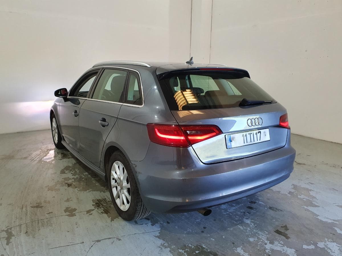 Audi A3 1.6TDI · Ano 2013 — imagen 6