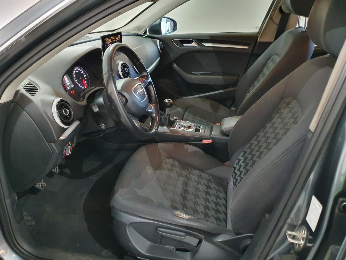 Audi A3 1.6TDI · Ano 2013 — imagen 34