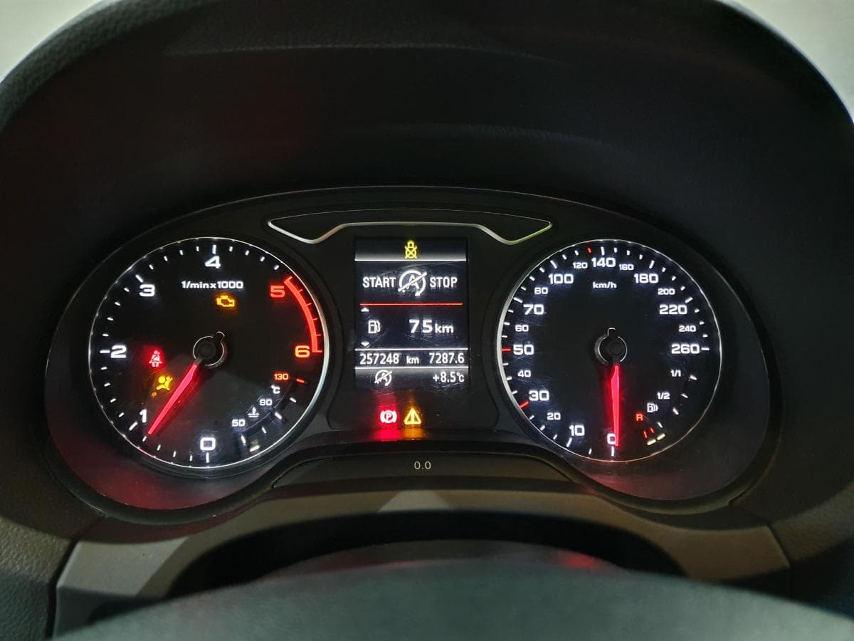 Audi A3 1.6TDI · Ano 2013 — imagen 43