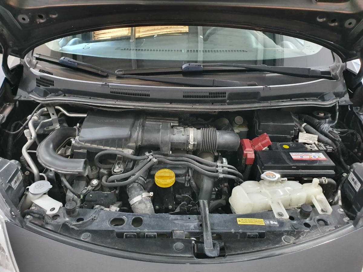 Nissan Note 1.5DCI · Ano 2015 — imagem 8