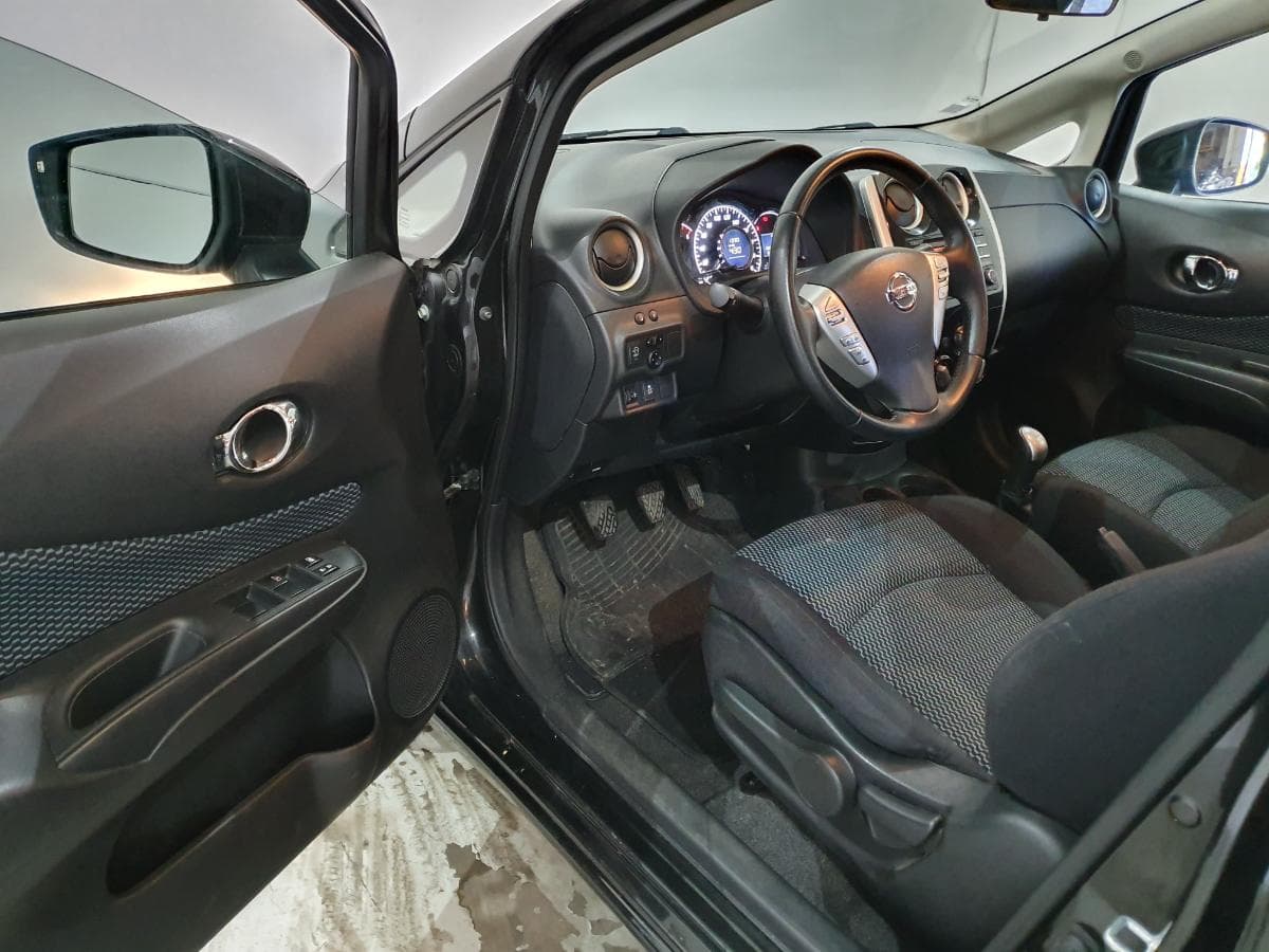 Nissan Note 1.5DCI · Ano 2015 — imagem 16