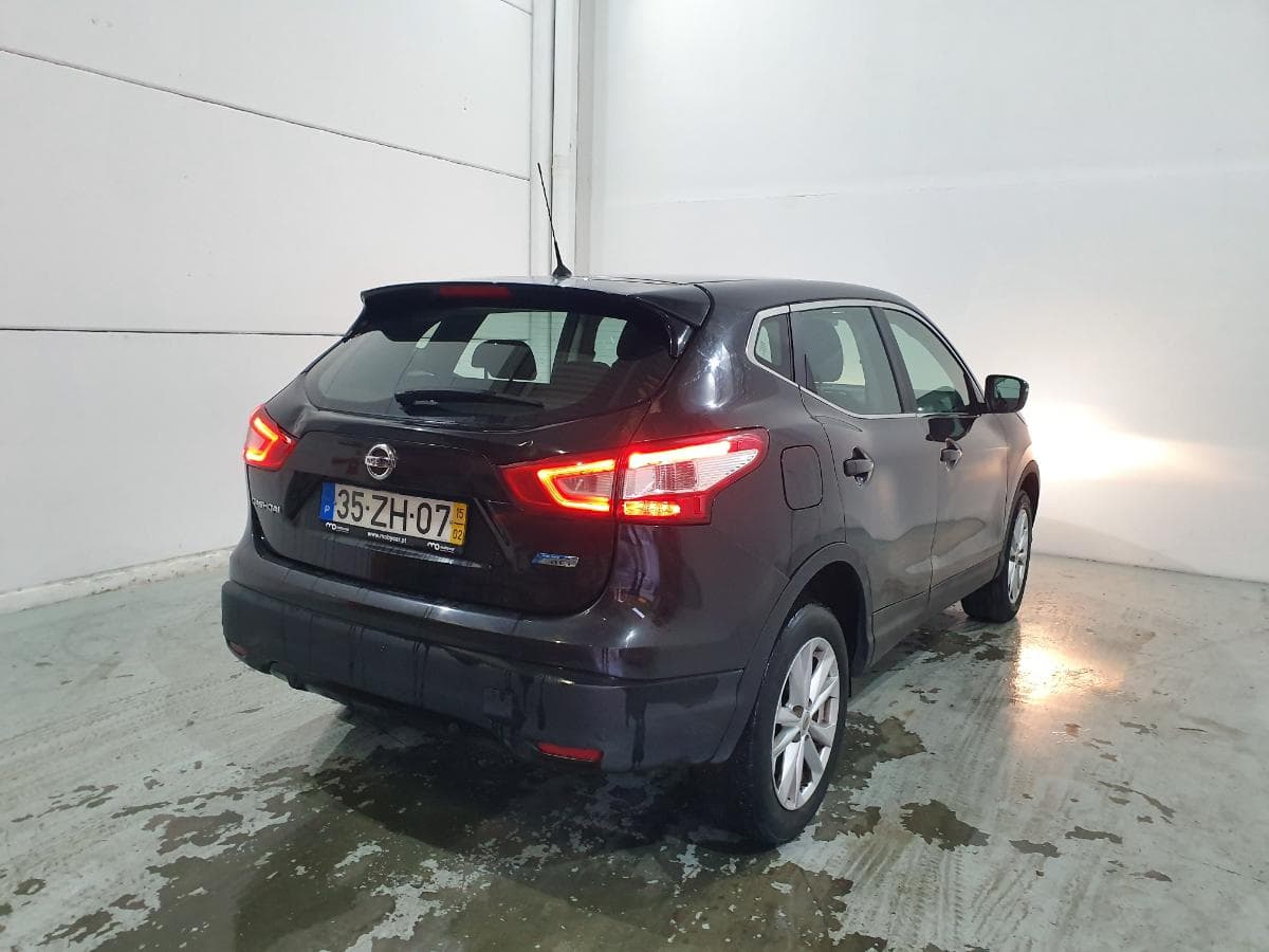 Nissan Qashqai 1.6DCI · Ano 2015 — image 7