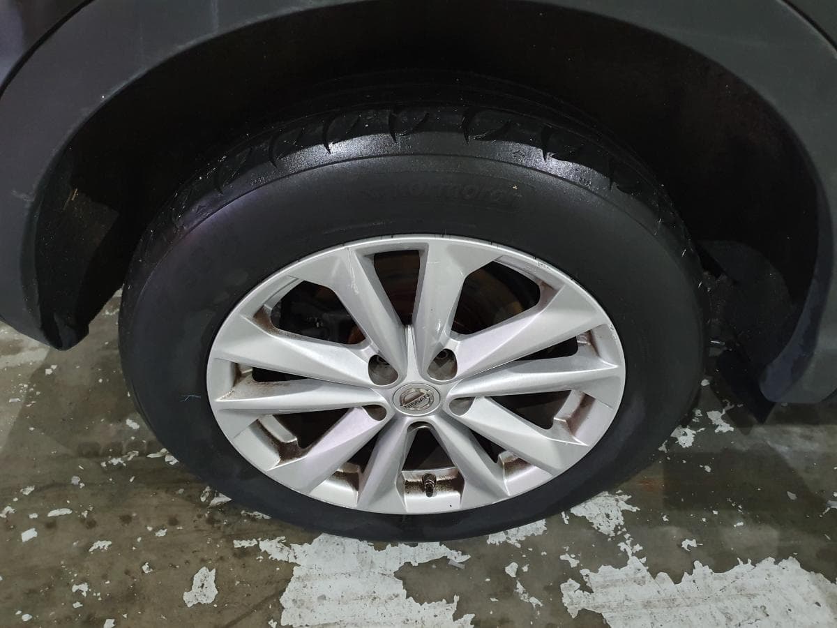 Nissan Qashqai 1.6DCI · Ano 2015 — image 17