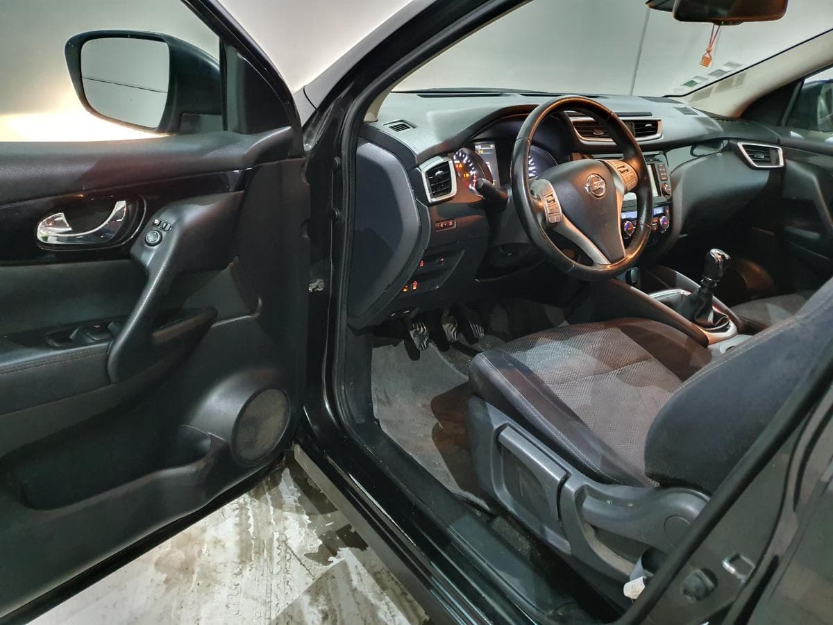 Nissan Qashqai 1.6DCI · Ano 2015 — image 23