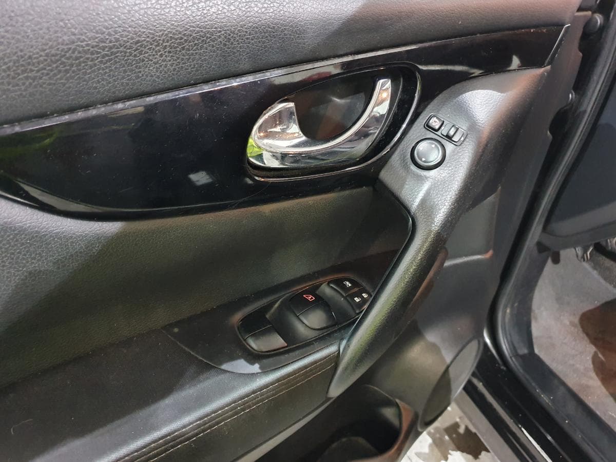 Nissan Qashqai 1.6DCI · Ano 2015 — image 24