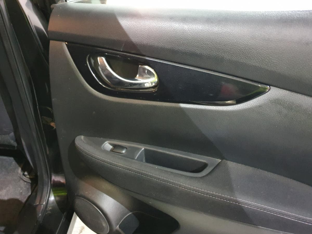 Nissan Qashqai 1.6DCI · Ano 2015 — image 27