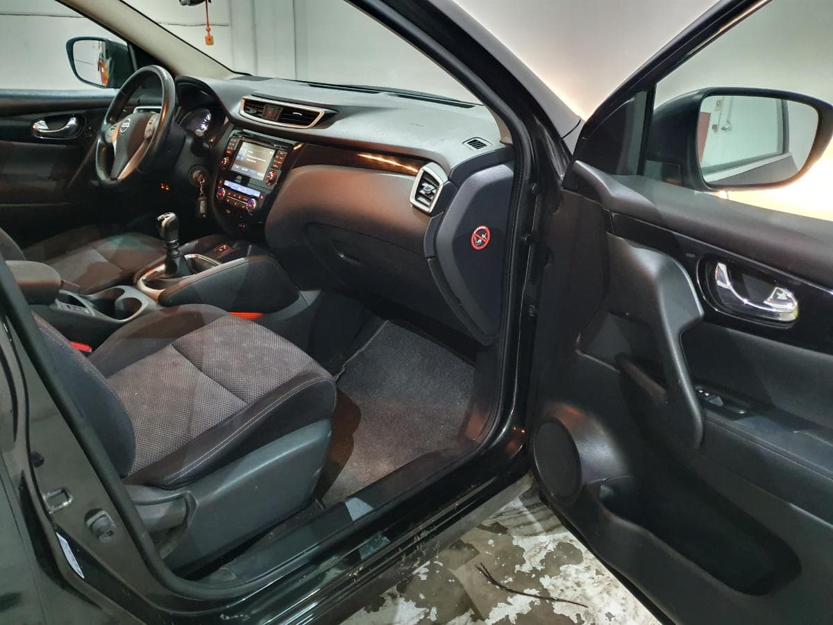 Nissan Qashqai 1.6DCI · Ano 2015 — image 29