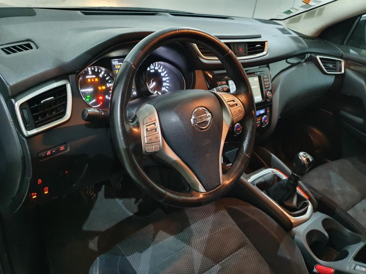 Nissan Qashqai 1.6DCI · Ano 2015 — image 37