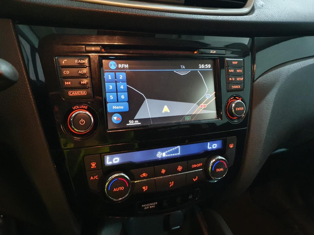 Nissan Qashqai 1.6DCI · Ano 2015 — image 40