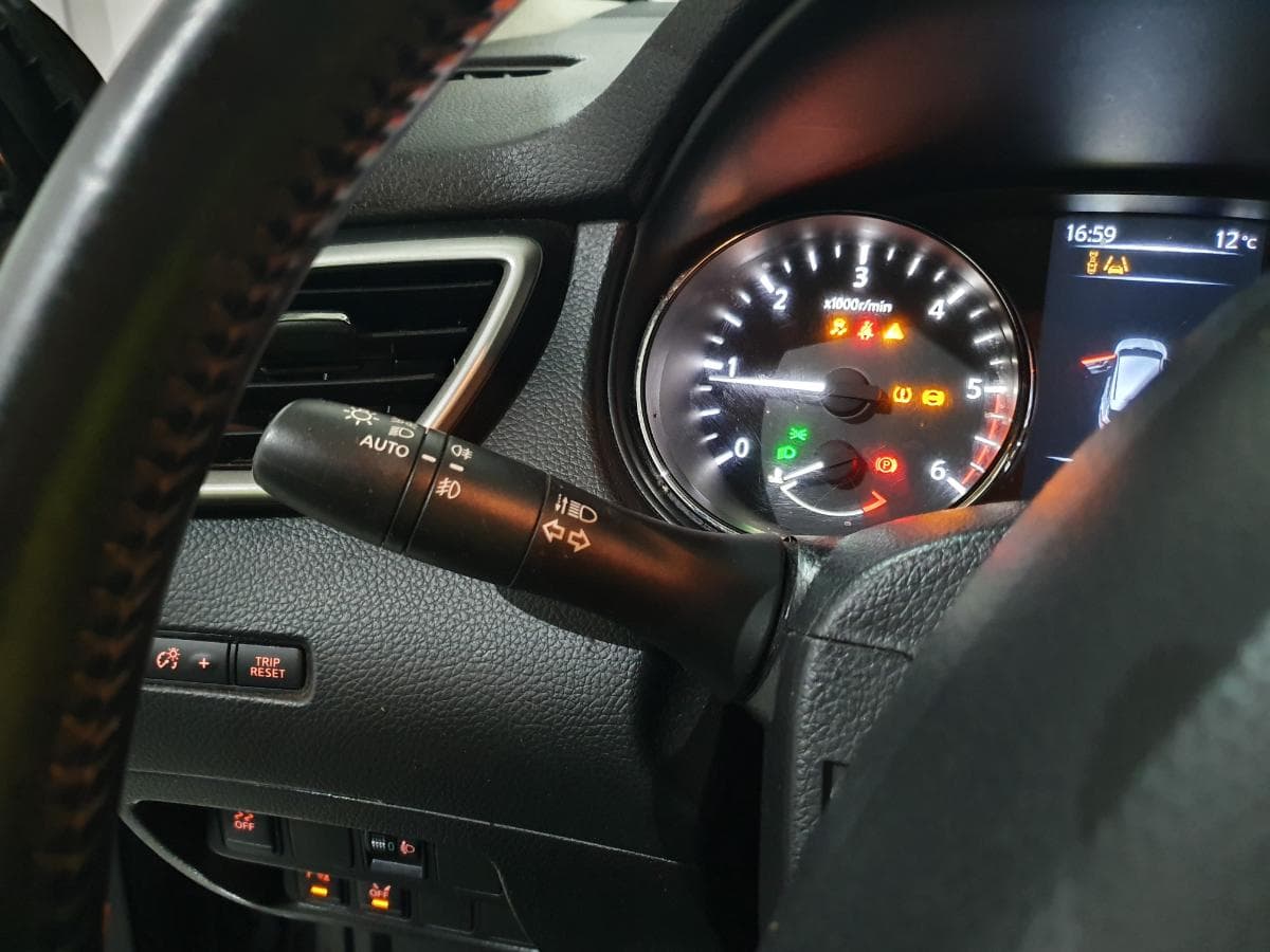 Nissan Qashqai 1.6DCI · Ano 2015 — image 45
