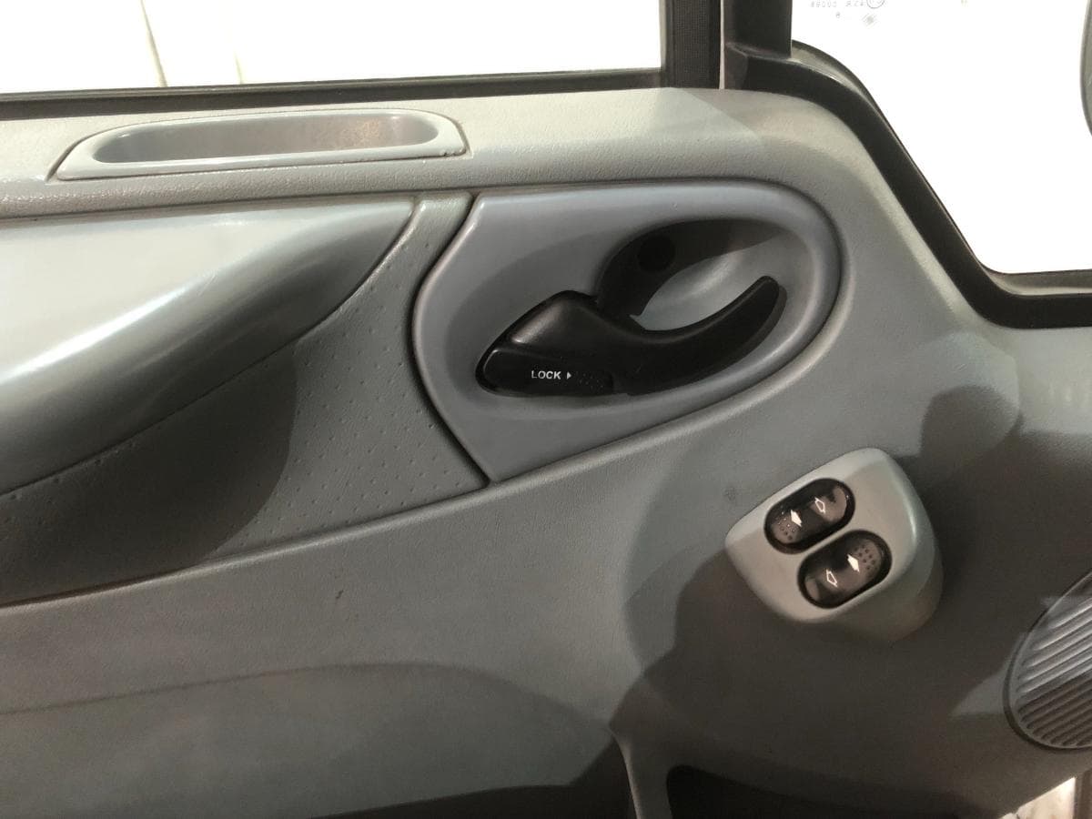 Ford Transit · Ano 2006 — imagen 33
