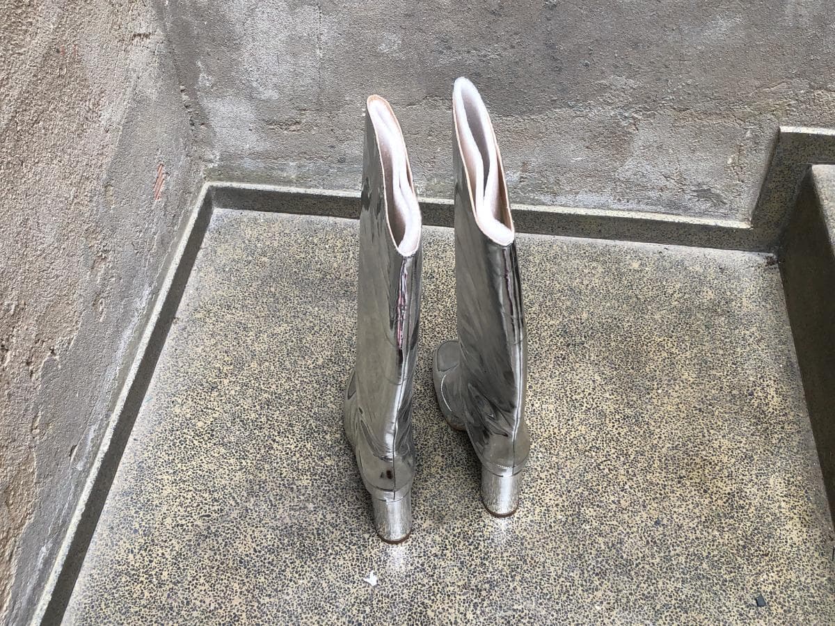 Boots — image 2