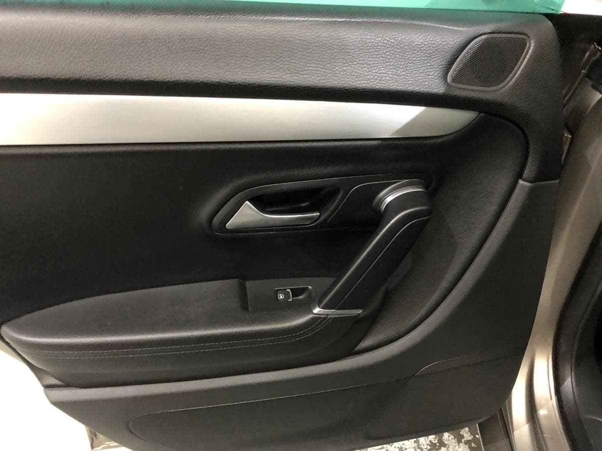 Volkswagen Passat 2.0TDI · Ano 2008 — imagen 19