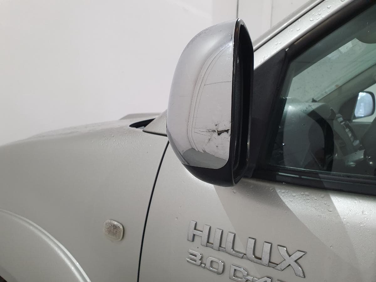 Toyota Hilux 3.0 D-4D · Ano 2007 — imagem 12
