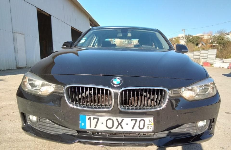 BMW 318D 2.0 · Ano 2014 — imagen 2
