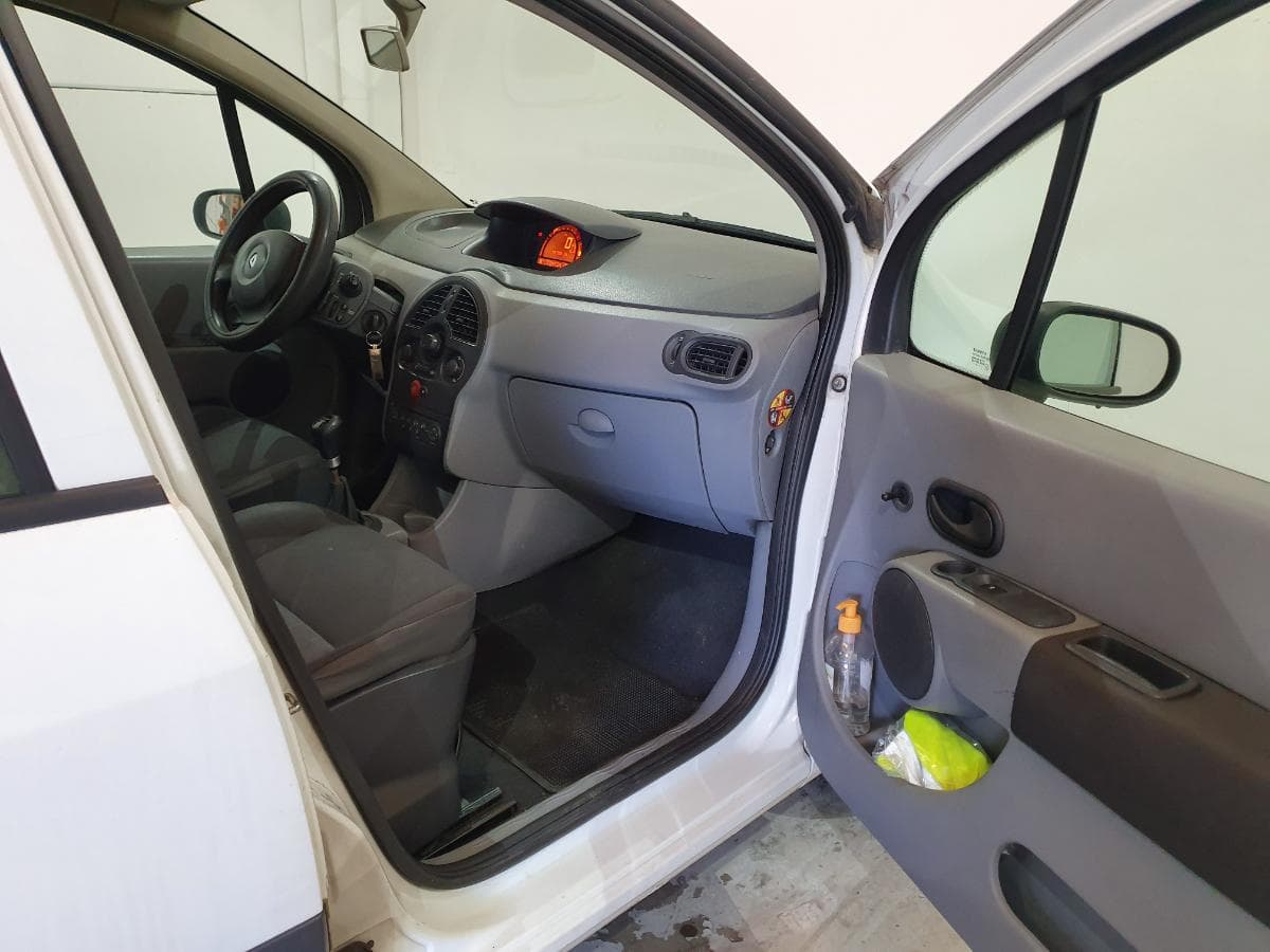 Renault Modus 1.5 DCI · Ano 2006 — imagem 24