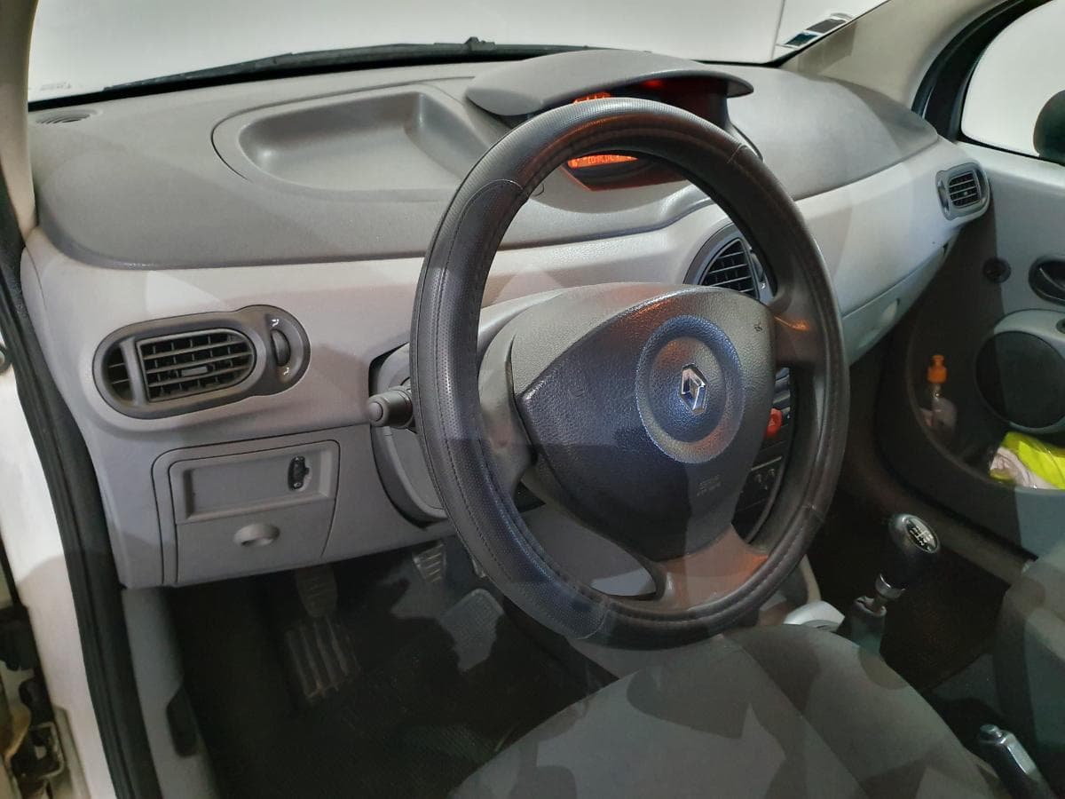Renault Modus 1.5 DCI · Ano 2006 — imagem 29