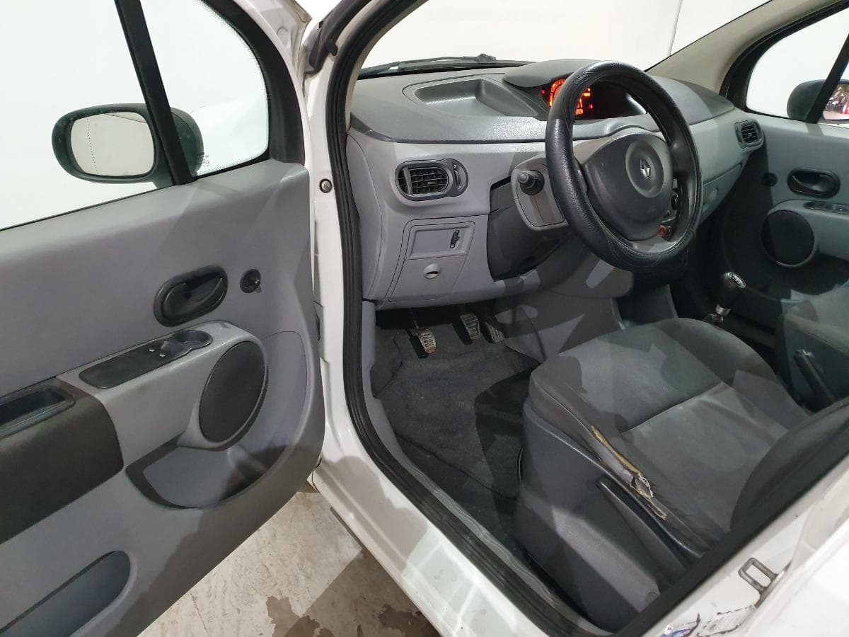 Renault Modus 1.5 DCI · Ano 2006 — imagen 18