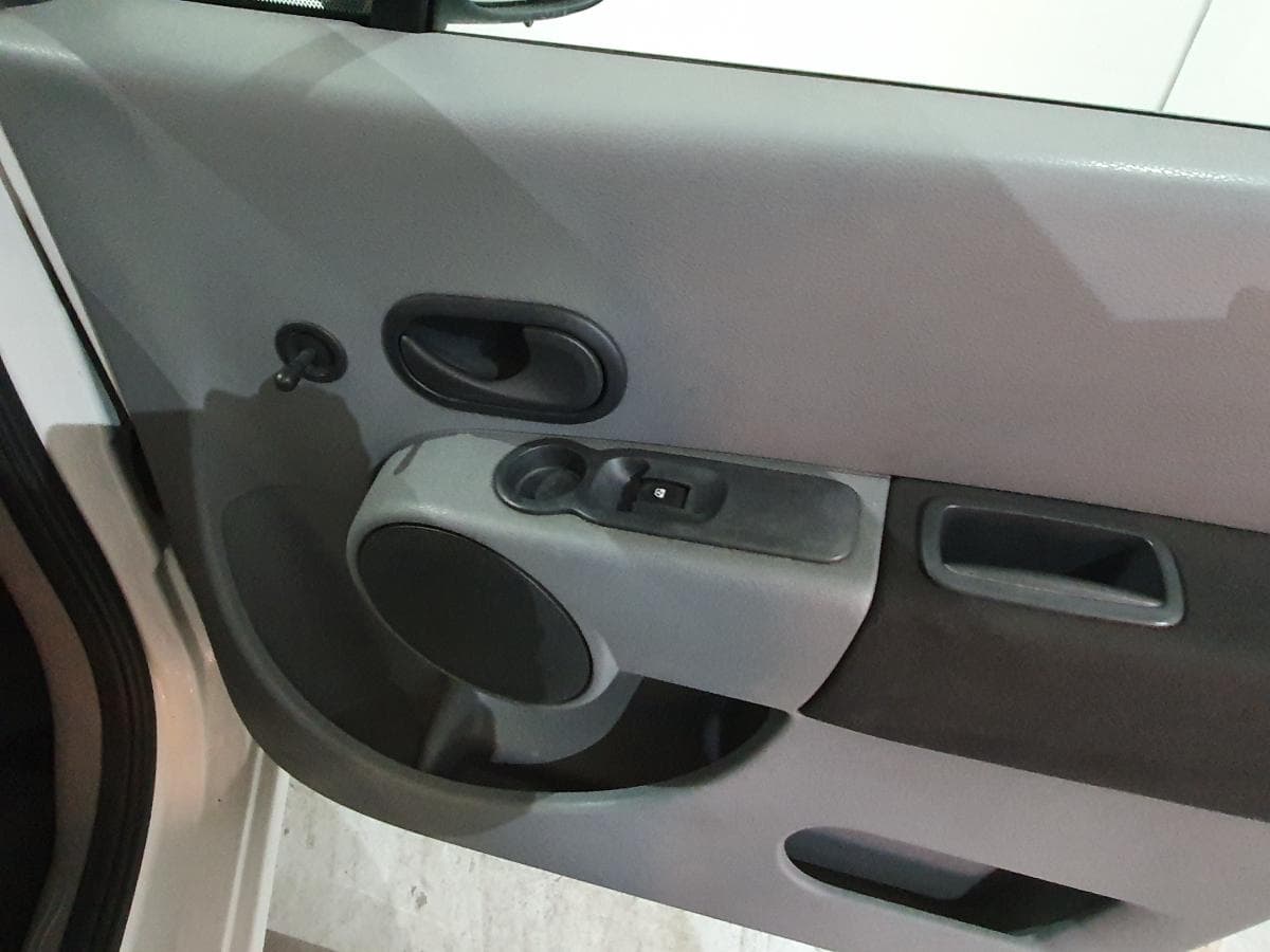 Renault Modus 1.5 DCI · Ano 2006 — imagen 19