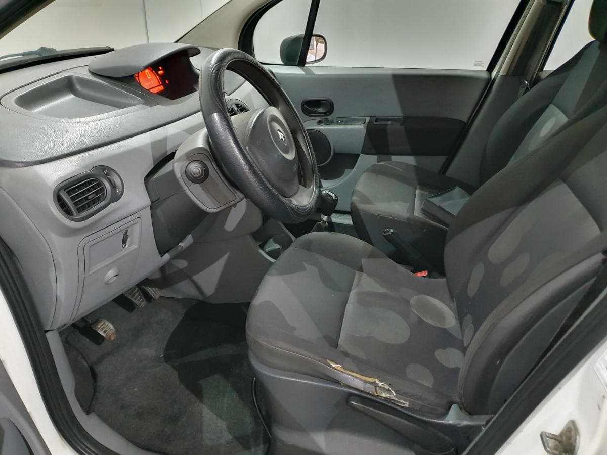 Renault Modus 1.5 DCI · Ano 2006 — imagen 24