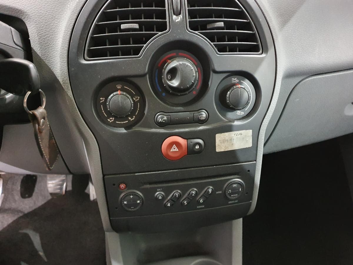 Renault Modus 1.5 DCI · Ano 2006 — imagen 26