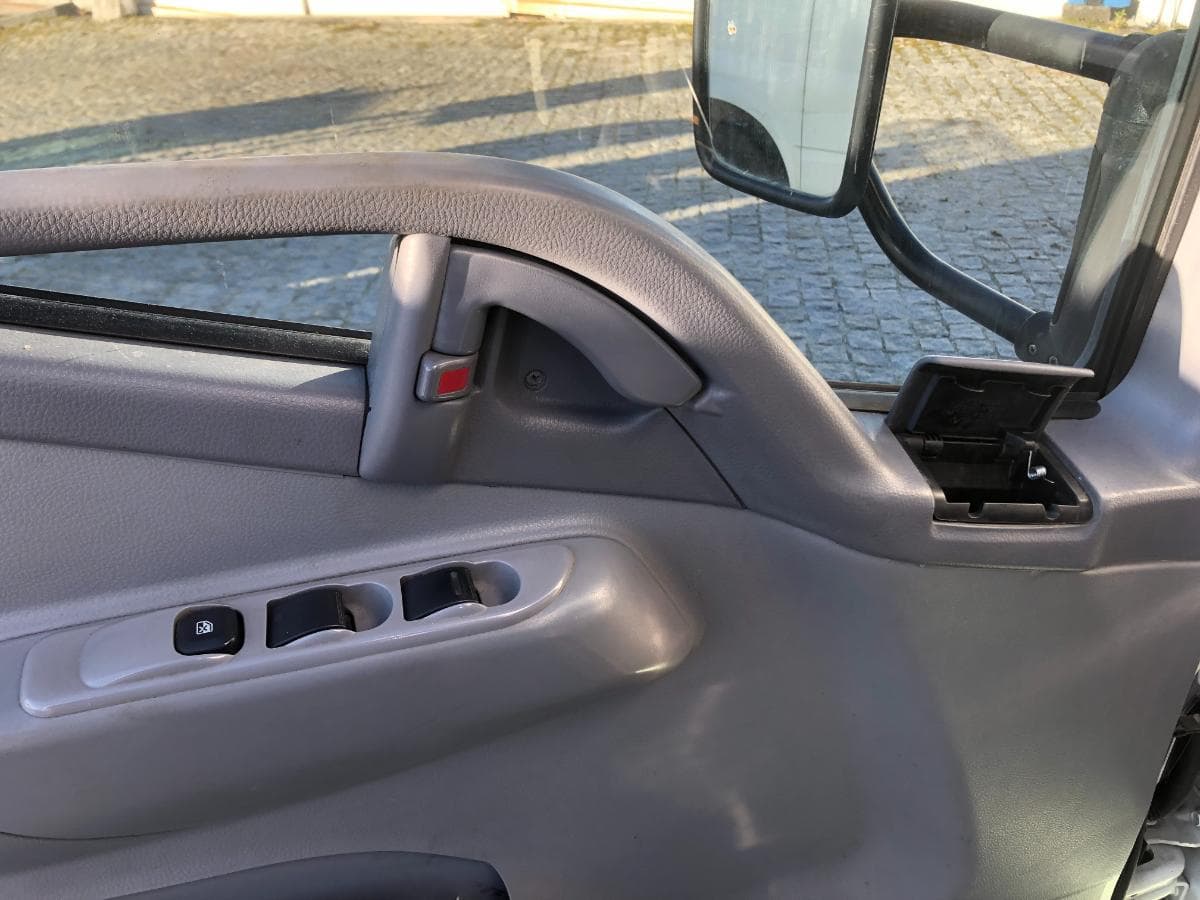 Mitsubishi Canter · Ano 2006 — image 31