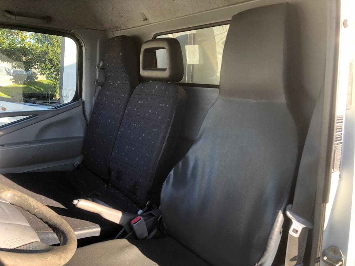 Mitsubishi Canter · Ano 2006 — image 37