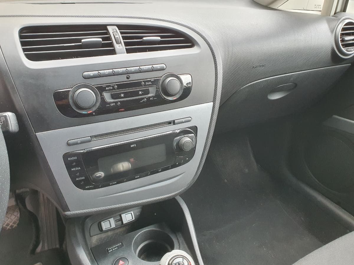 Seat Leon 1.9 TDI · Ano 2010 — imagem 28