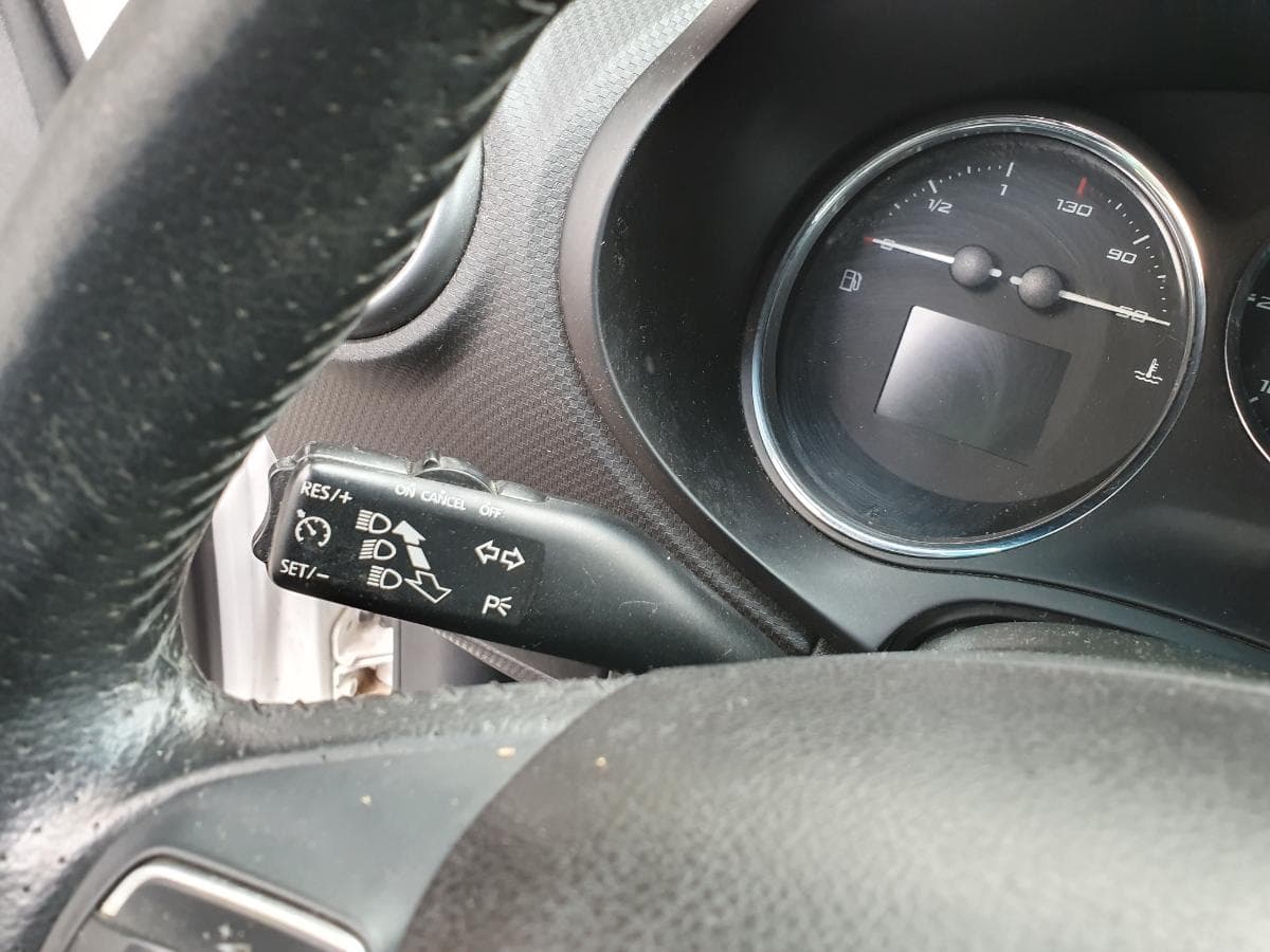 Seat Leon 1.9 TDI · Ano 2010 — imagem 31