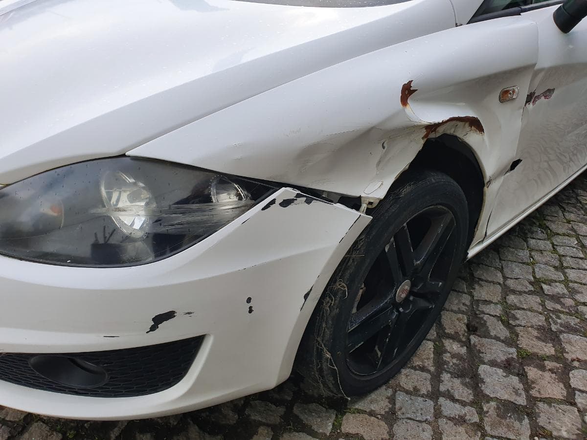 Seat Leon 1.9 TDI · Ano 2010 — imagem 44