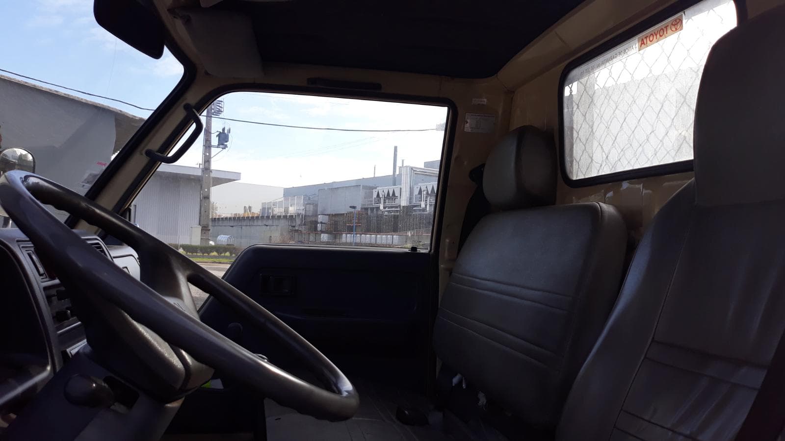 Toyota Dyna 150 — imagem 6