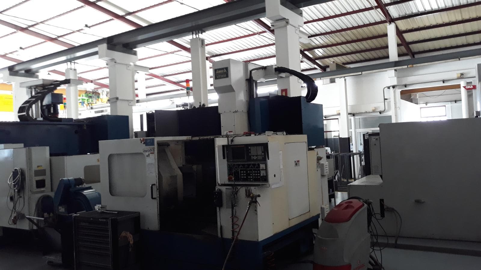 Máquina CNC — imagem 4