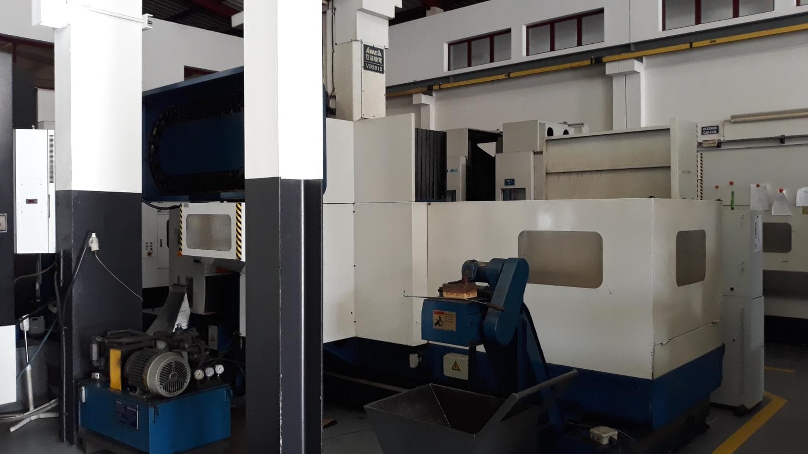 Máquina CNC — imagen 2