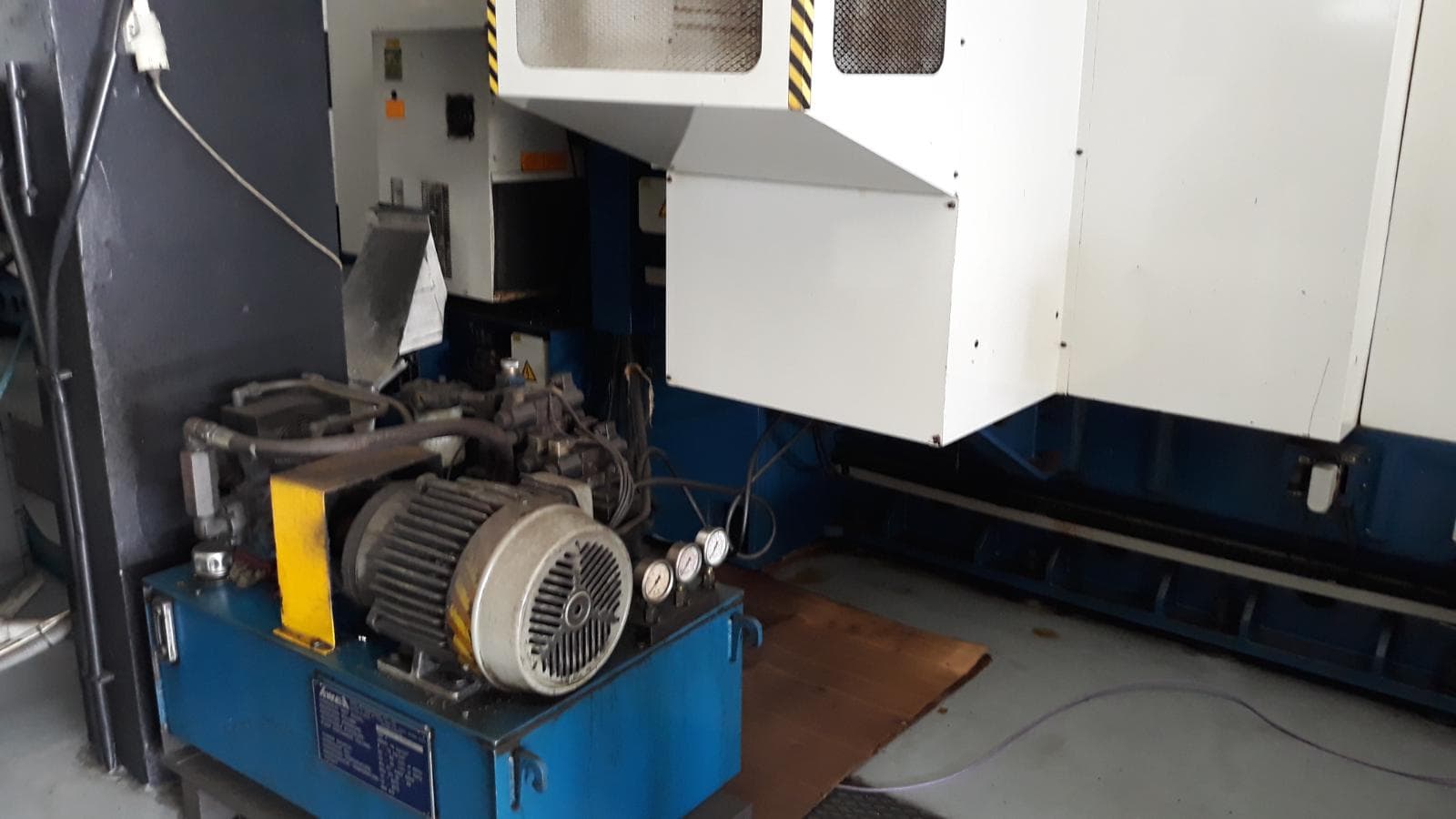 Máquina CNC — imagen 5