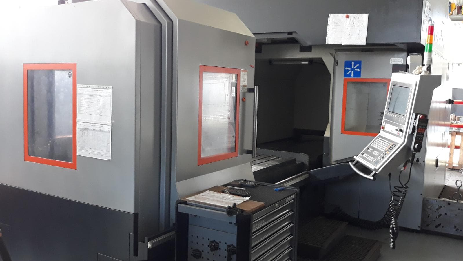 Máquina CNC — imagem 6