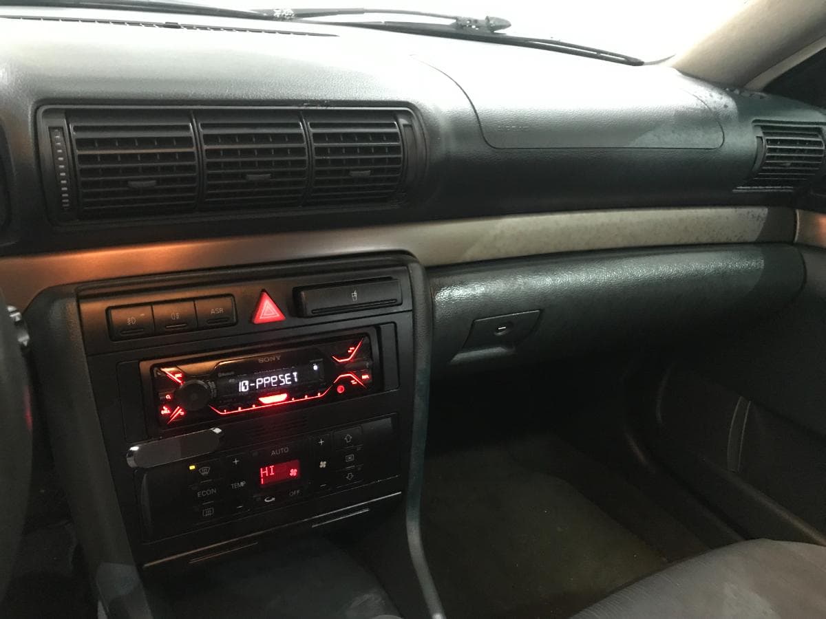 Audi A4 1.9 TDI · Ano 2000 — image 30
