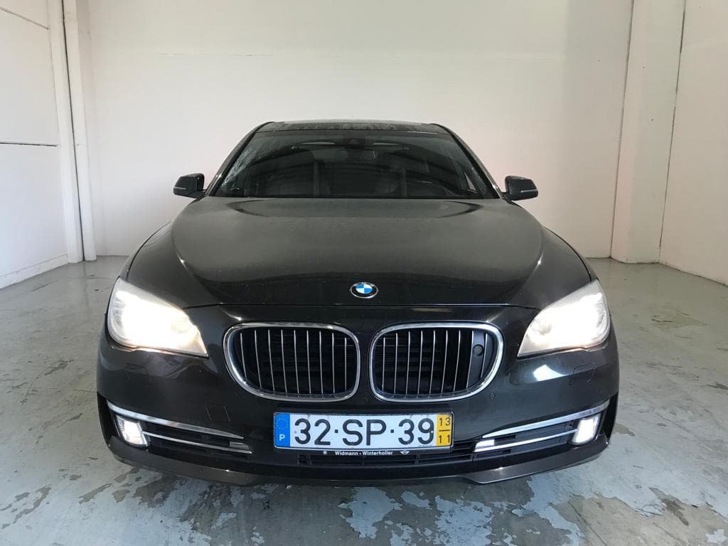 BMW 750 LD X-Drive · Ano 2013 — image 4