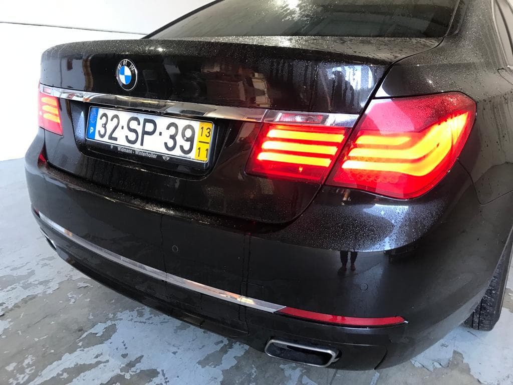BMW 750 LD X-Drive · Ano 2013 — image 8