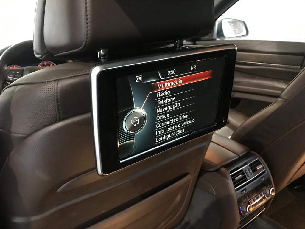 BMW 750 LD X-Drive · Ano 2013 — image 23