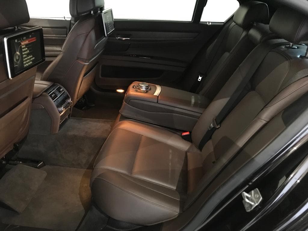BMW 750 LD X-Drive · Ano 2013 — image 24