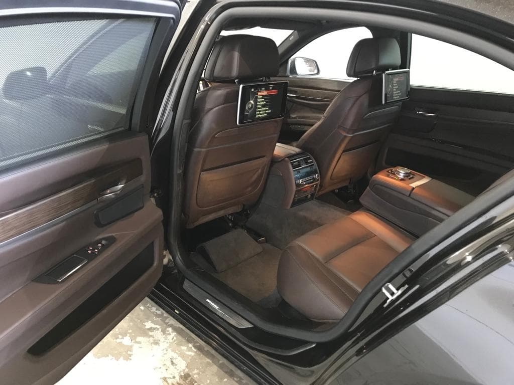 BMW 750 LD X-Drive · Ano 2013 — image 26