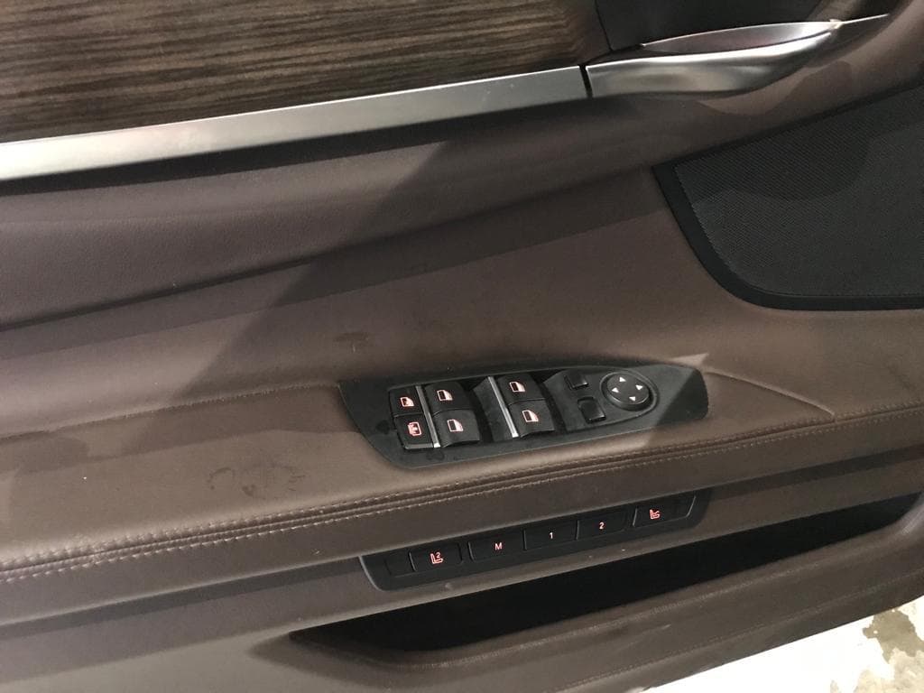 BMW 750 LD X-Drive · Ano 2013 — image 30