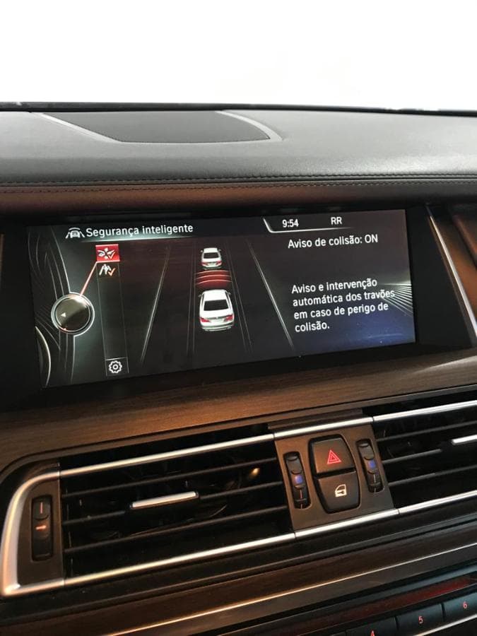 BMW 750 LD X-Drive · Ano 2013 — image 33