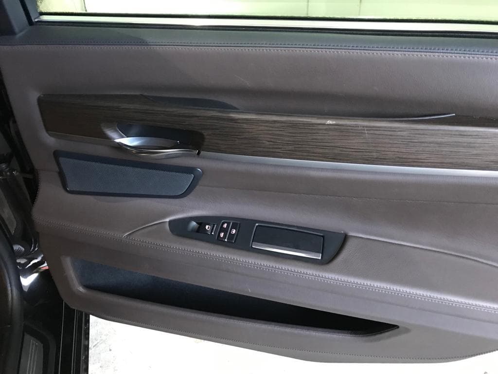 BMW 750 LD X-Drive · Ano 2013 — image 35